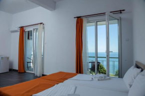 Hotel Cosmos